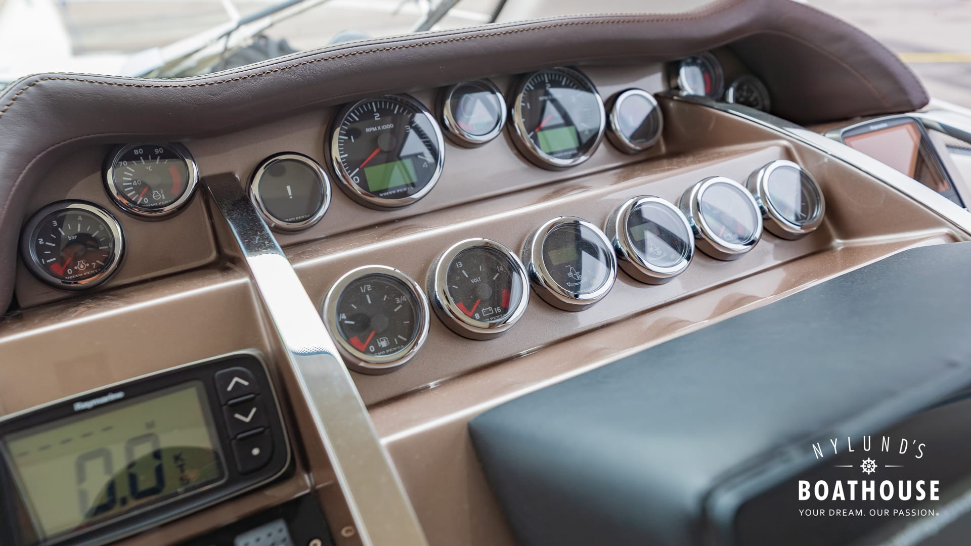 Galeon 340 Fly - Image 50