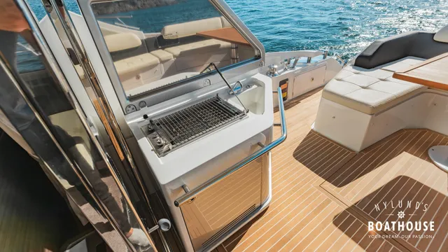 Azimut 55S
