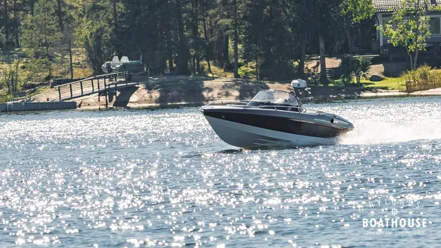 Hydrolift S-24 RR — Merellä