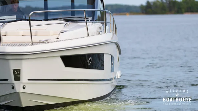 Grandezza 37 CA — Navegando