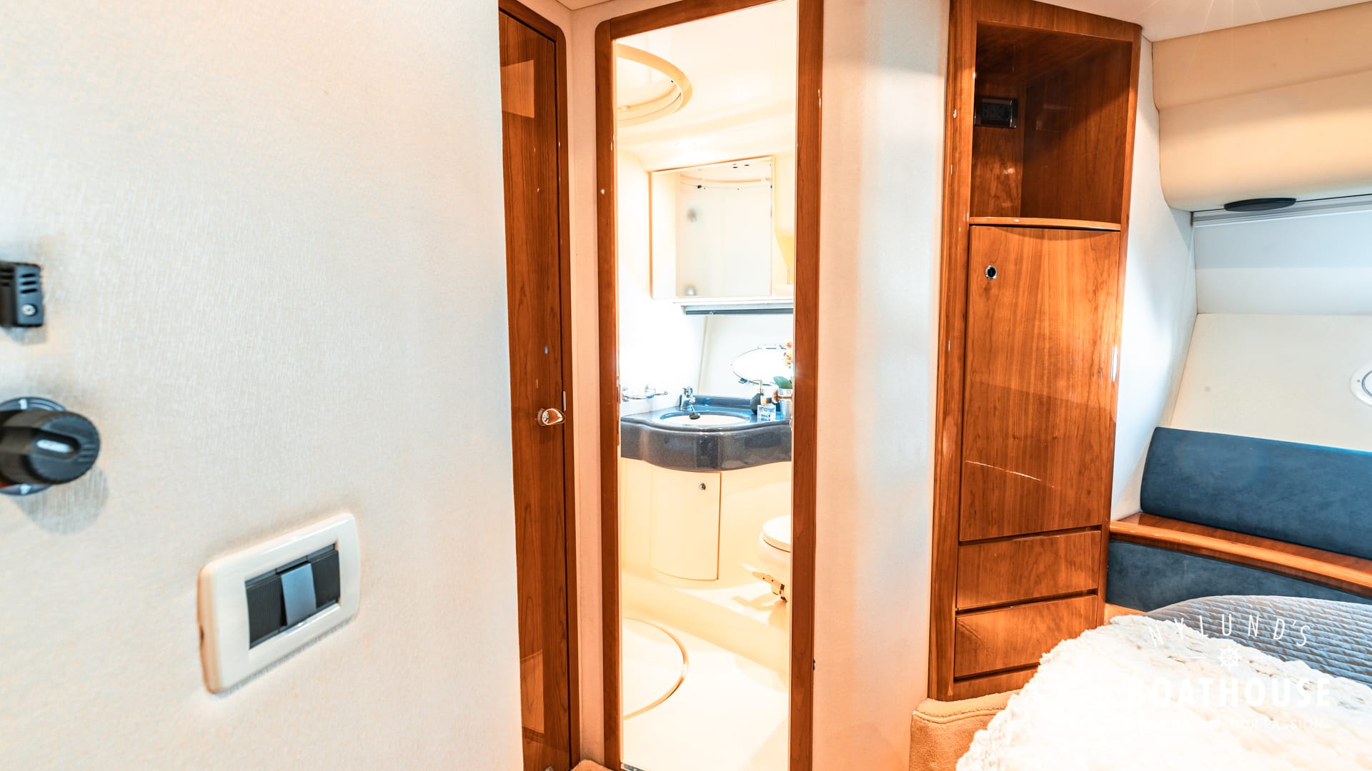 Azimut 42 Fly - Image 59