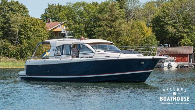 Nimbus 365 Coupe — Auf dem Wasser