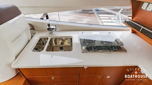 Galeon 340 Fly