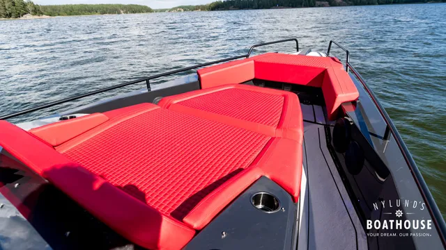 Axopar Brabus Shadow 800 Sun Top — Extérieur