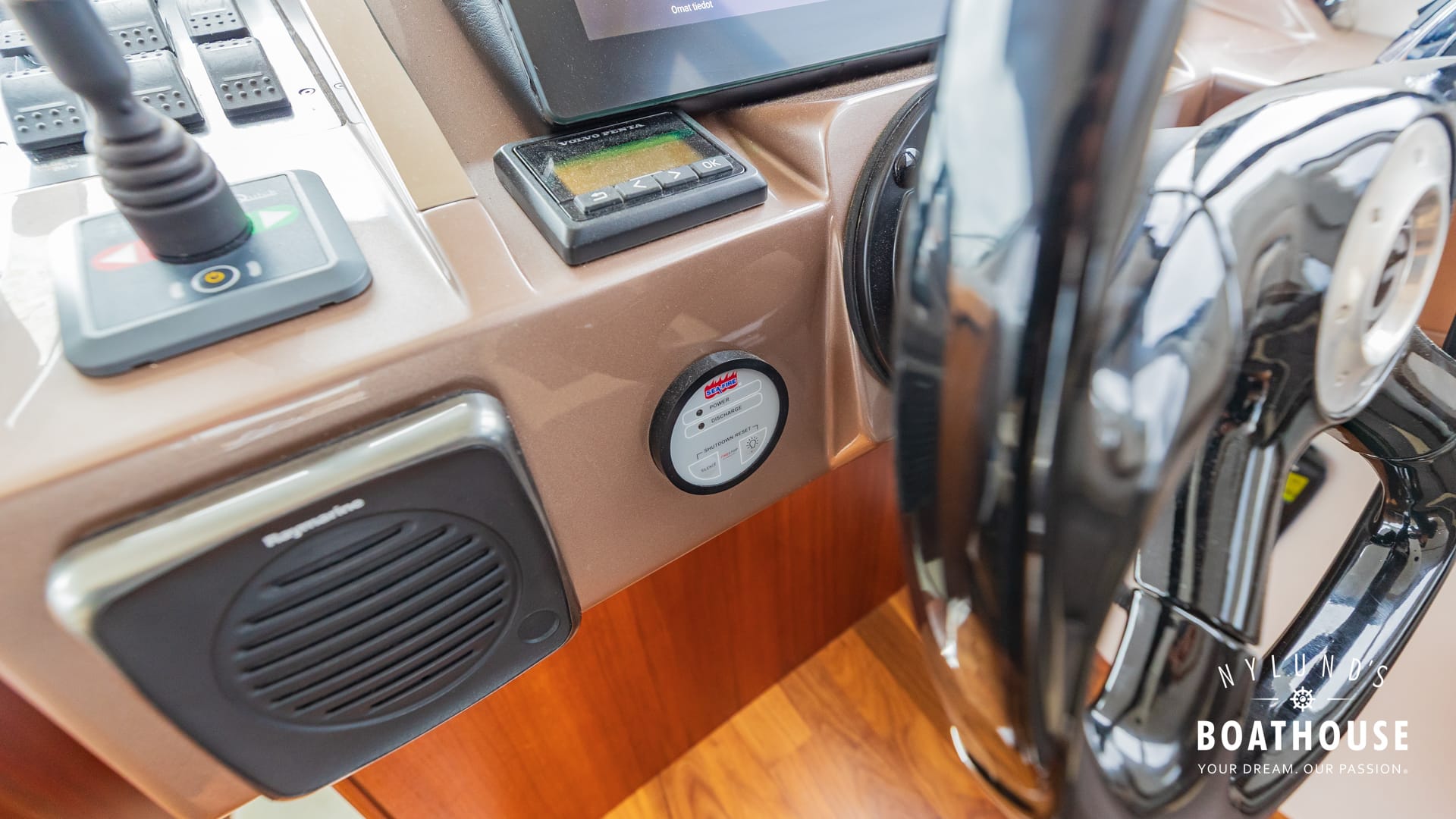 Galeon 340 Fly - Image 54