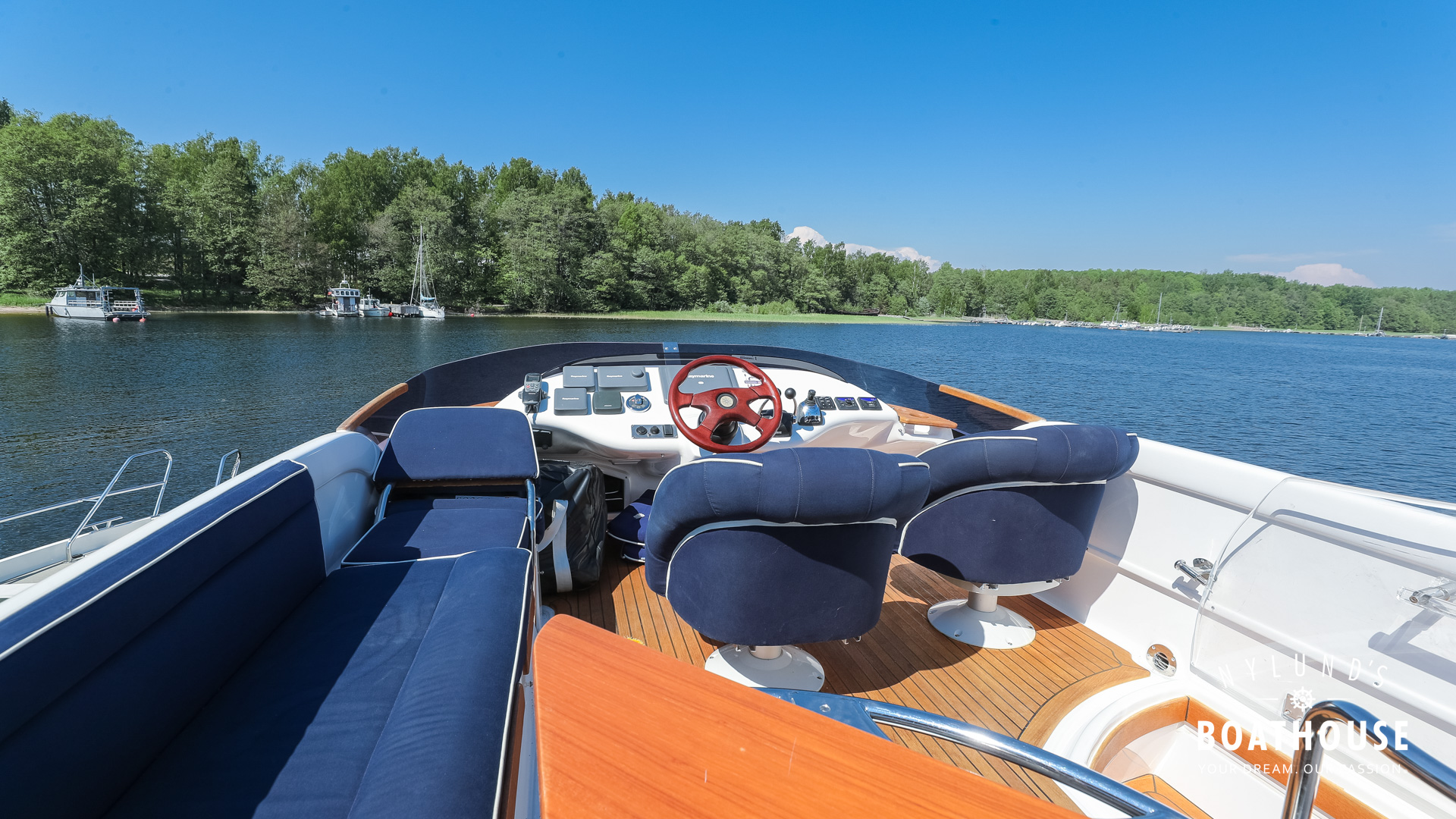Nord West 370 Flybridge - Image 32