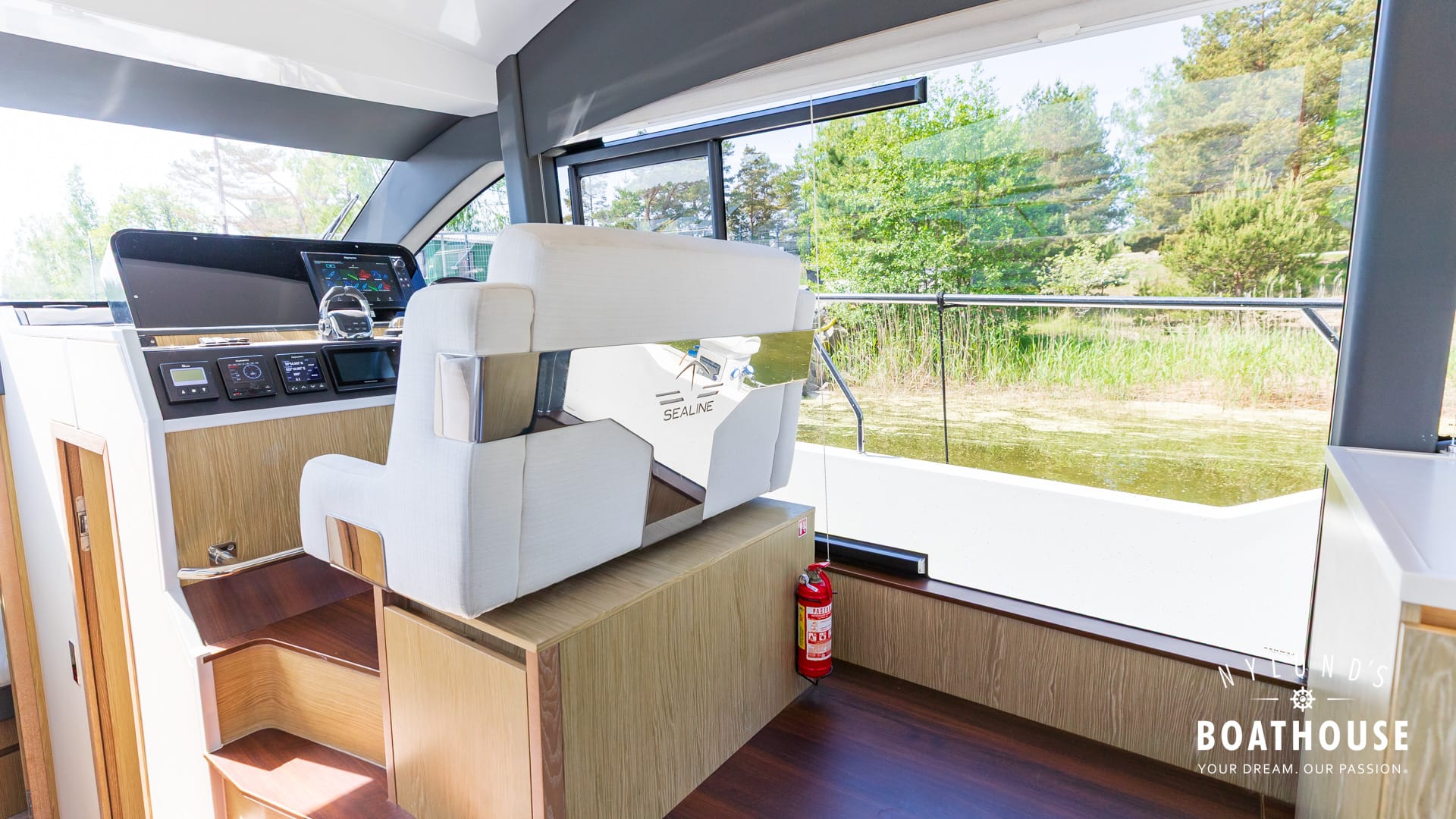 Sealine F430 - Image 50