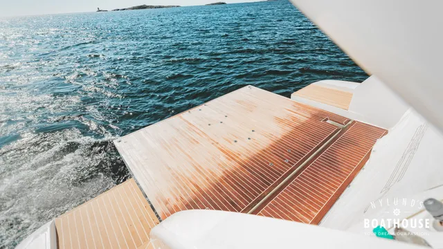 Azimut 55S