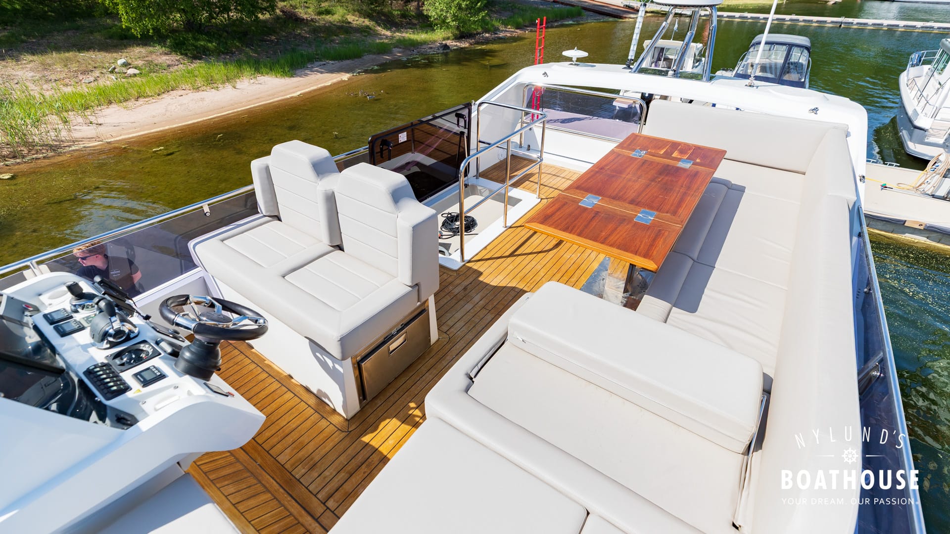 Sealine F430 - Image 18