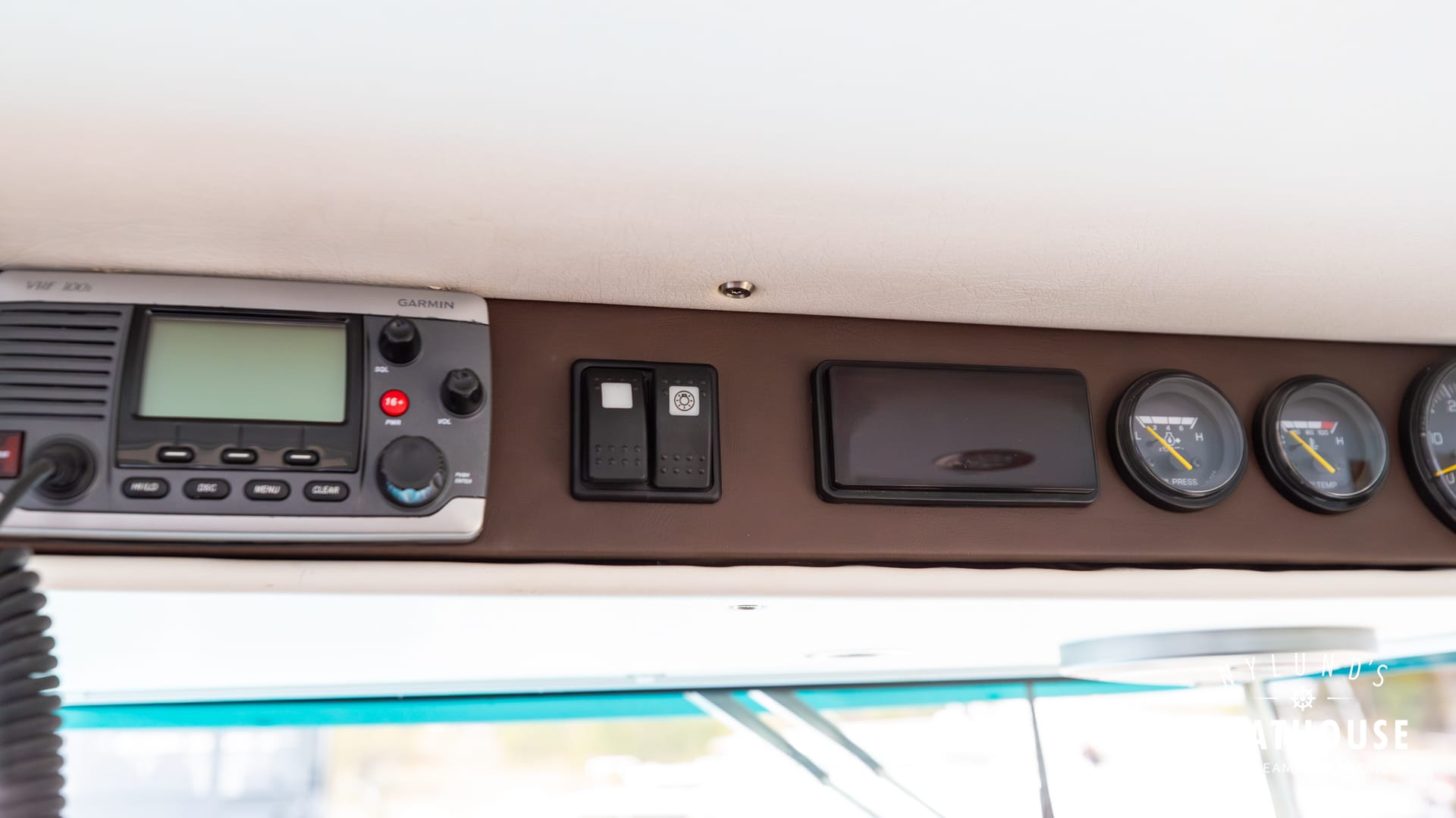 Brizo Yachts 28 - Image 49