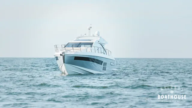 Azimut 55S