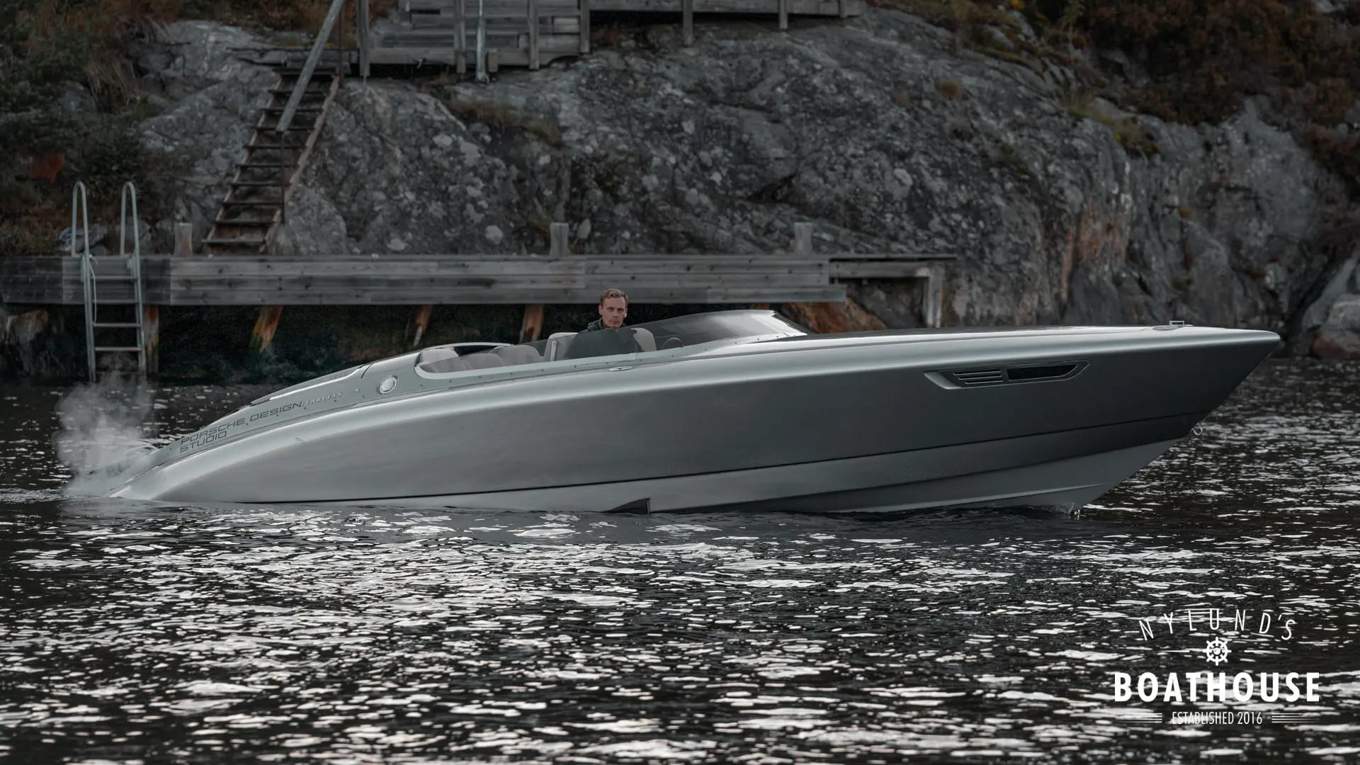 Donzi 28 Fearless Yacht - Image 18