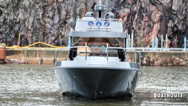 Brizo Yachts 30 Fly