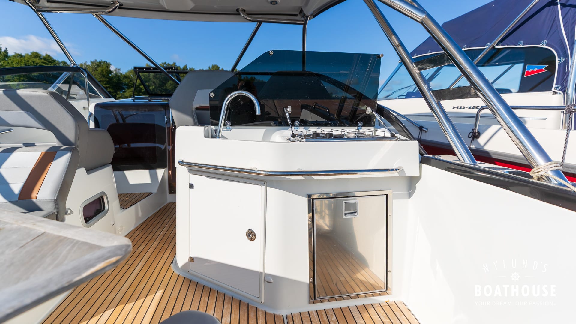 Beneteau Flyer 10 - Image 33