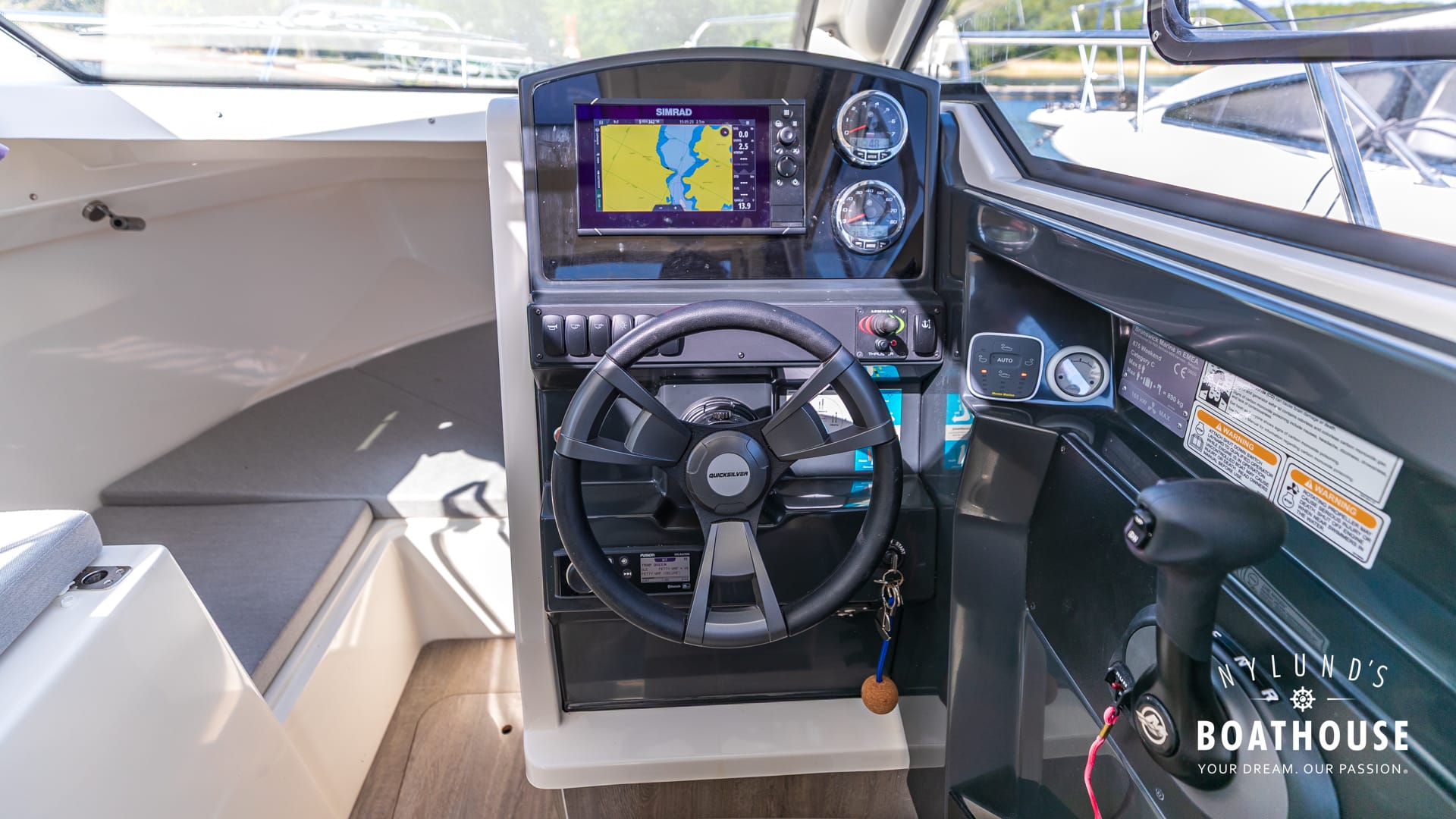 Quicksilver Activ 675 Weekend - Image 20