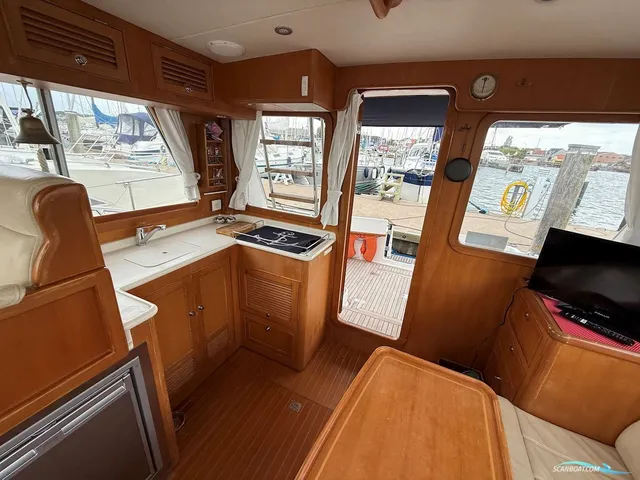 Halvorsen 32 Gourmet Cruiser