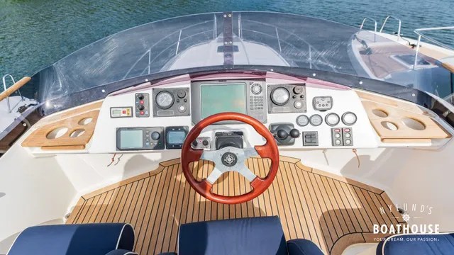 Nord West 390 Flybridge