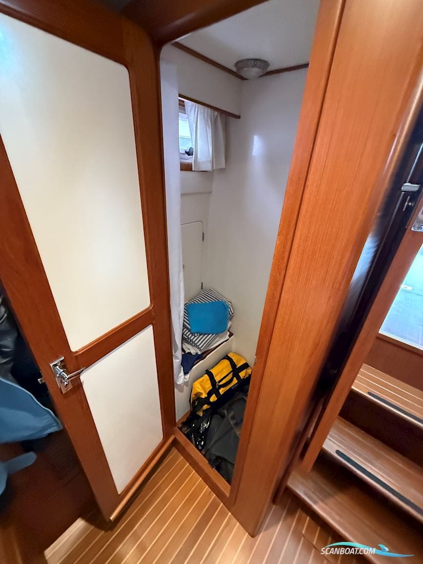 Halvorsen 32 Gourmet Cruiser - Image 18