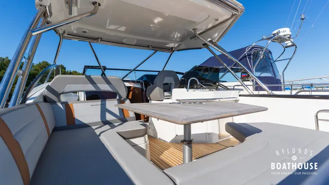 Beneteau Flyer 10 — Exterior