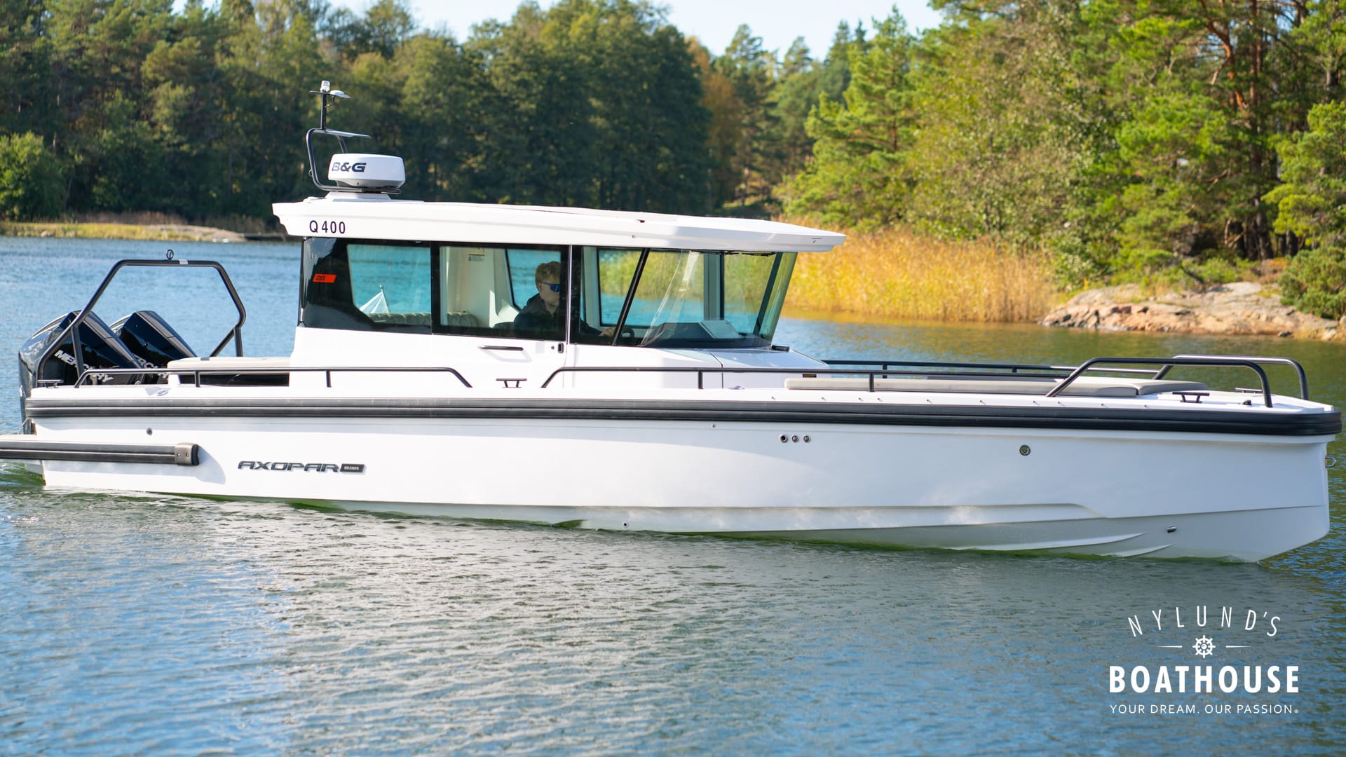 Axopar 28 Cabin - Image 7