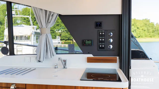 Grandezza 37 CA — Interior