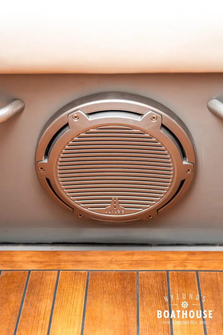 Donzi 28 Fearless Yacht - Image 57
