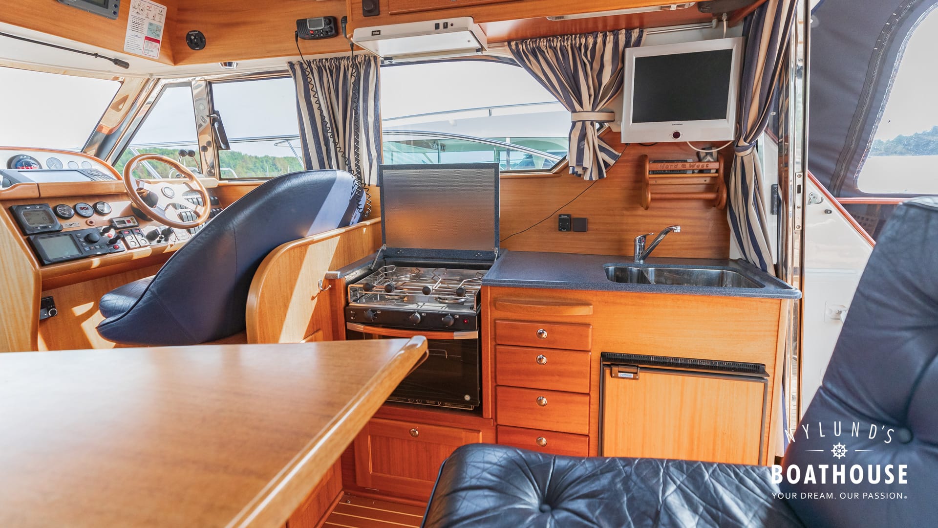 Nord West 390 Flybridge - Image 27