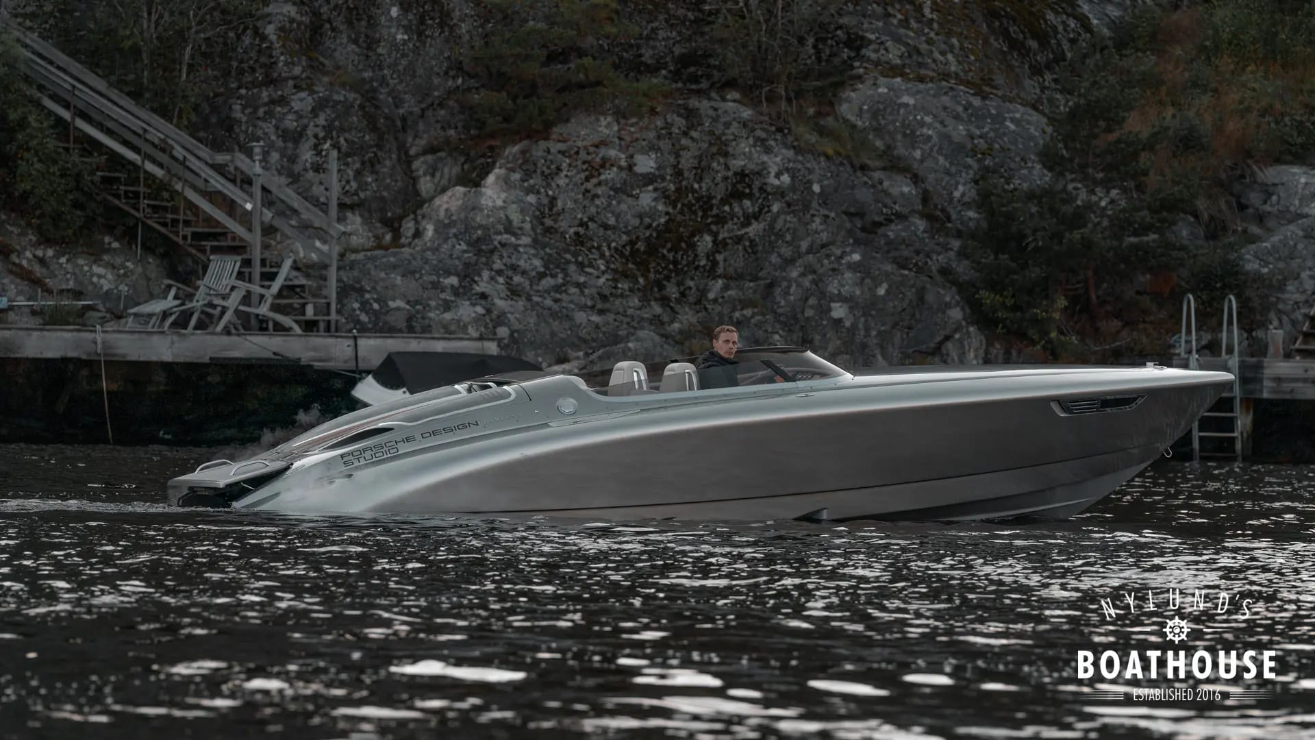 Donzi 28 Fearless Yacht - Image 17