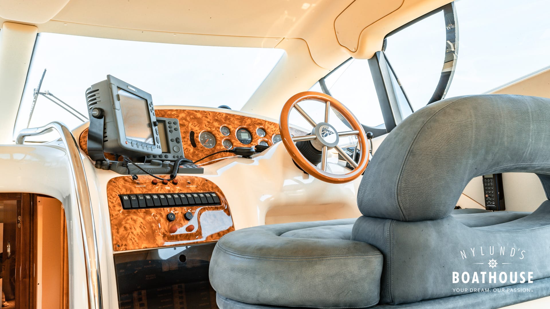 Azimut 42 Fly - Image 48